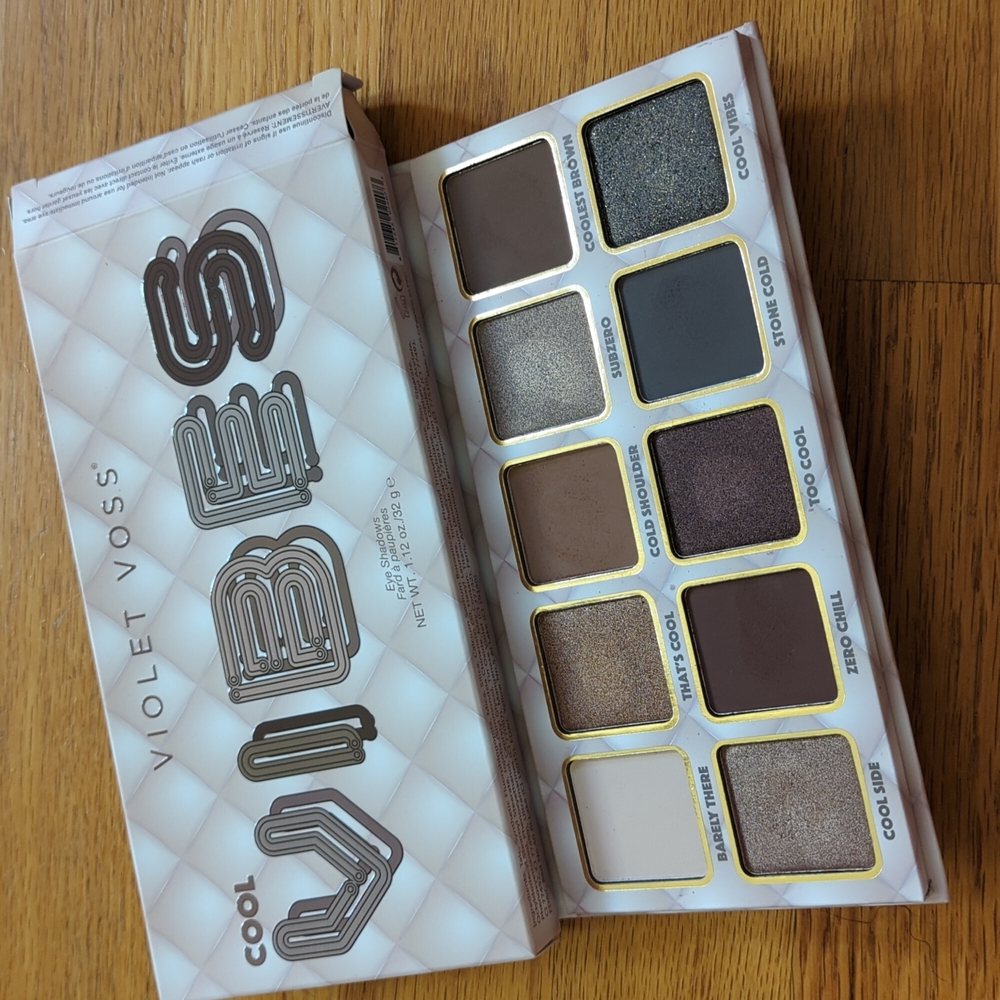 barely touched: Violet Voss Cool Vibes